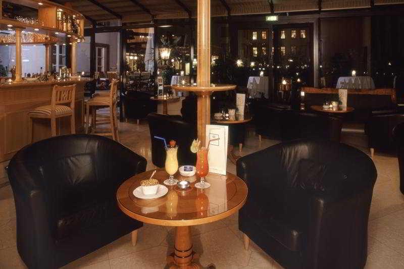 Hotel Schloss Reinhartshausen Eltville am Rhein ร้านอาหาร รูปภาพ